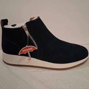 NEW Blondo Ellorie Navy Suede Waterproof Chukka Boots Zip Up Size 10 Women's